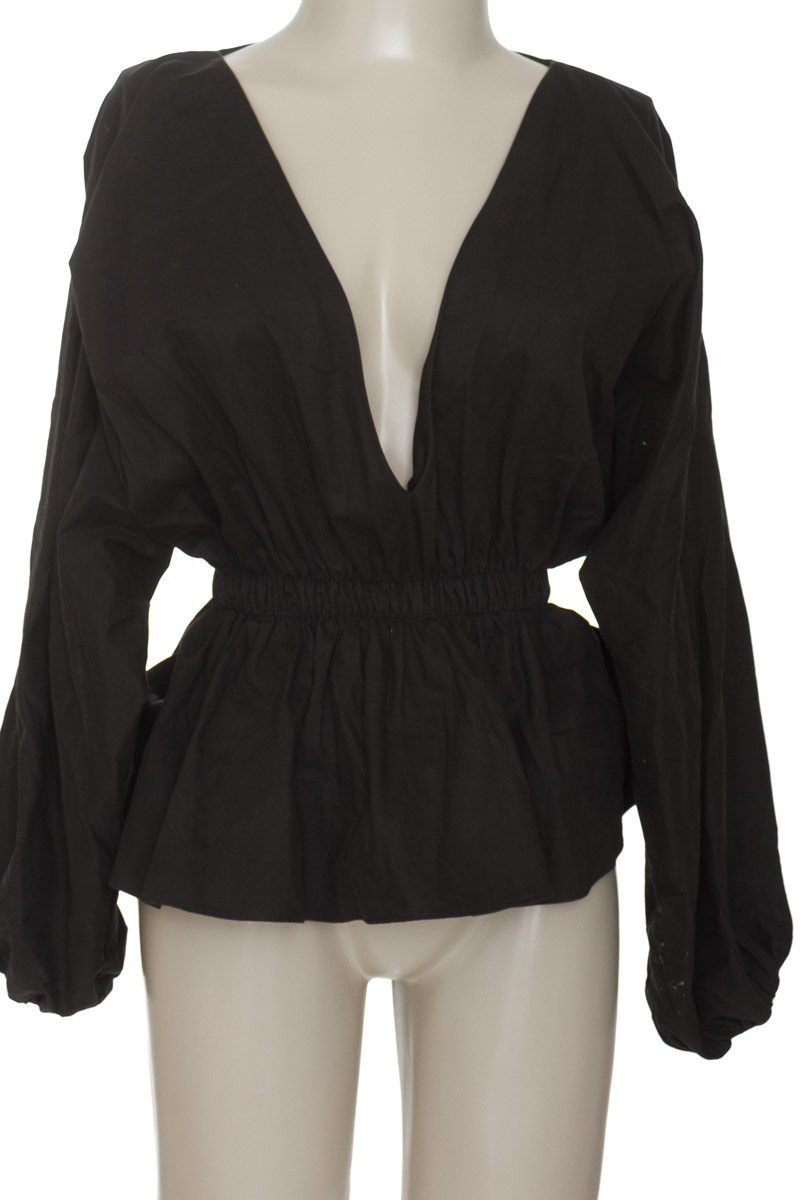 Blusa color Negro - Closeando