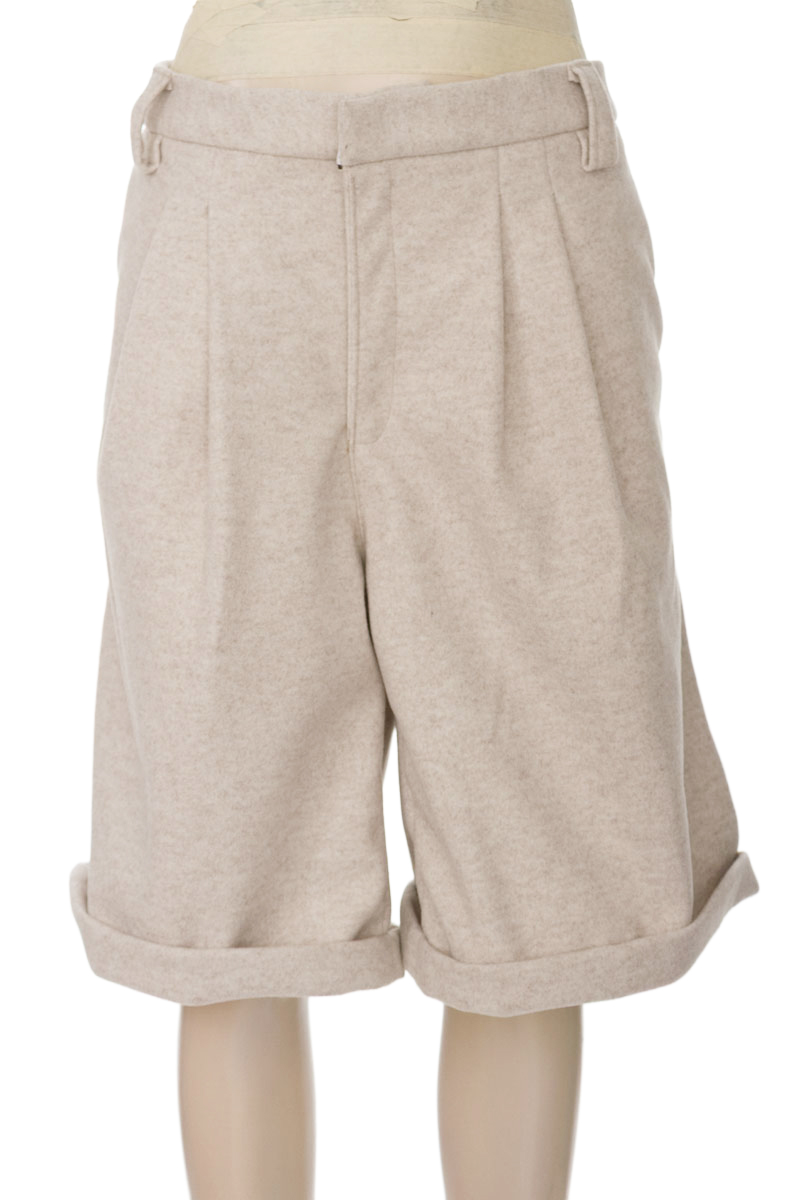 Short color Beige - Closeando