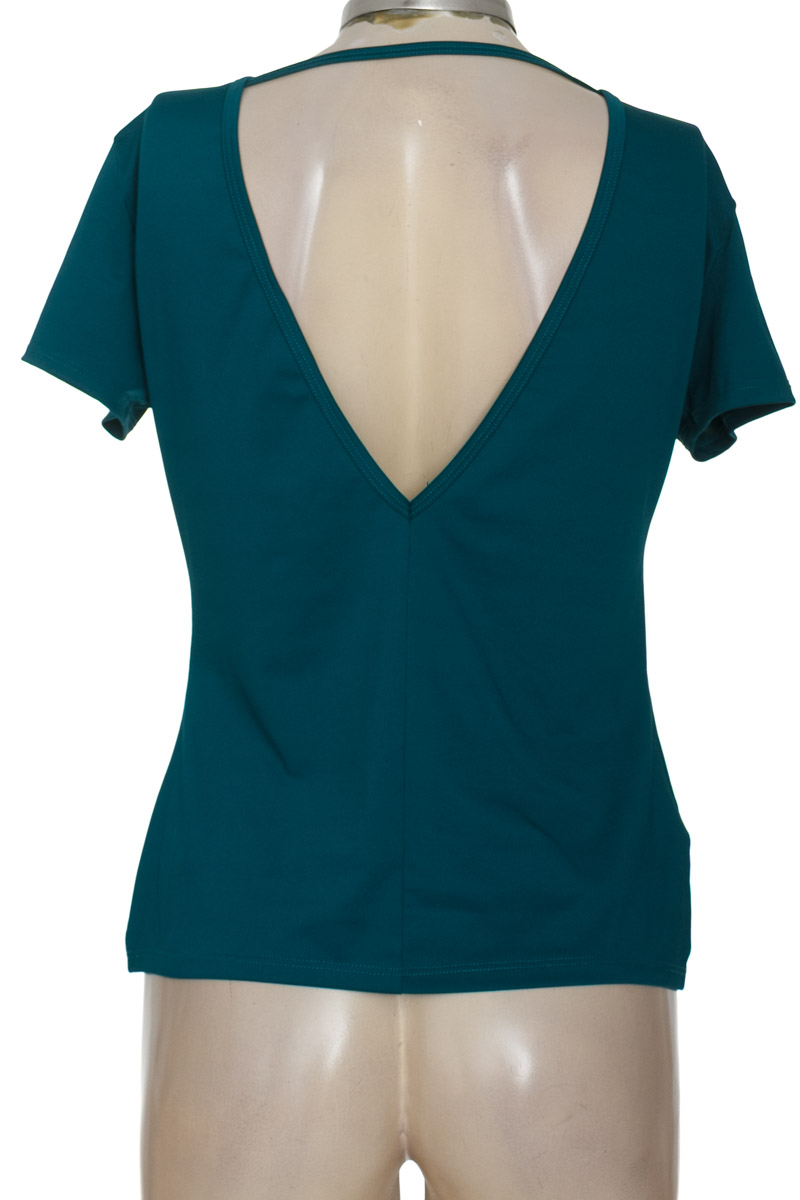Ropa Deportiva / Salida de Baño color Verde - Azzorti