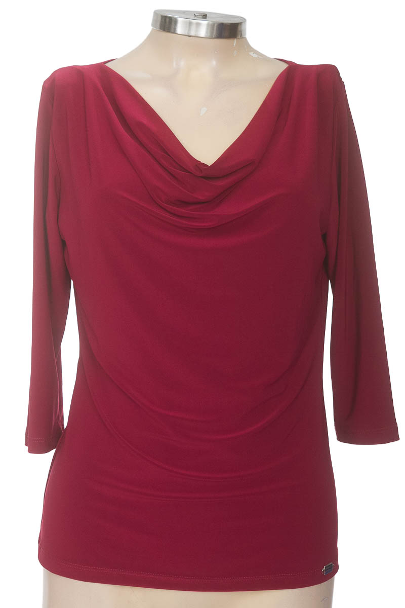 Blusa color Vinotinto - Closeando