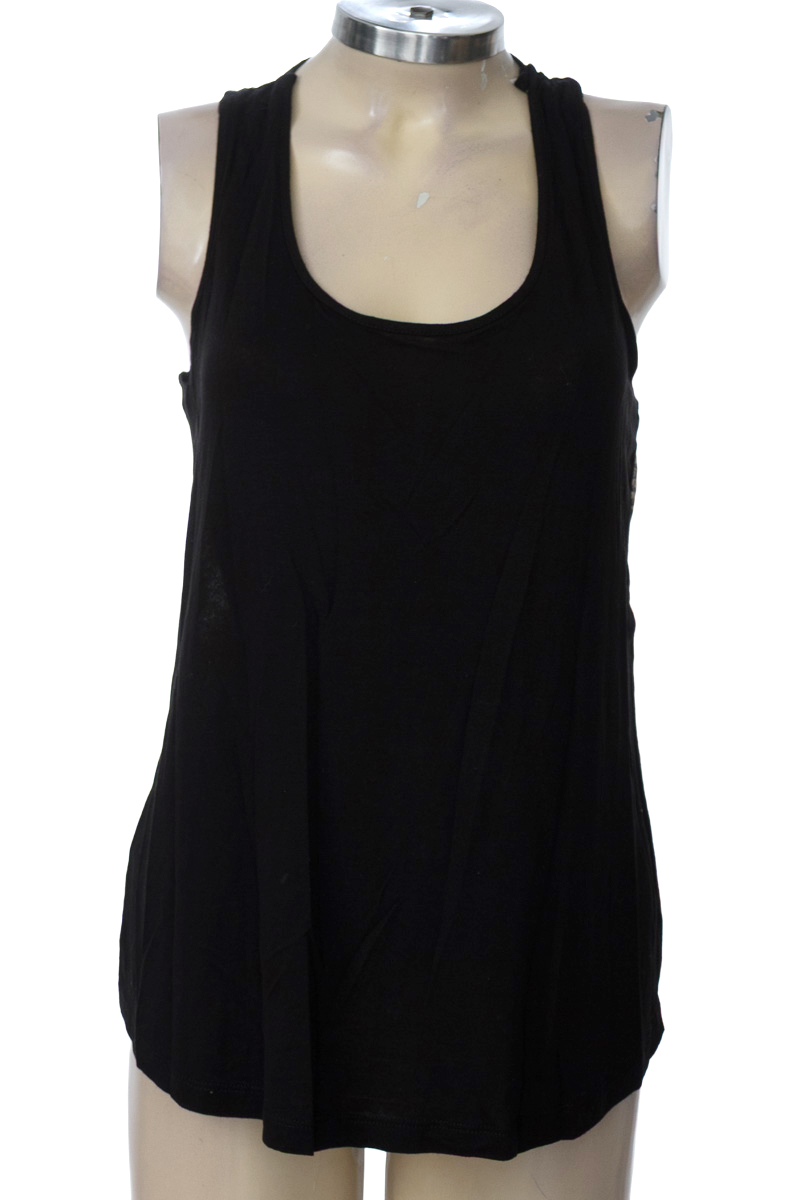 Top / Camiseta color Negro - Ozono