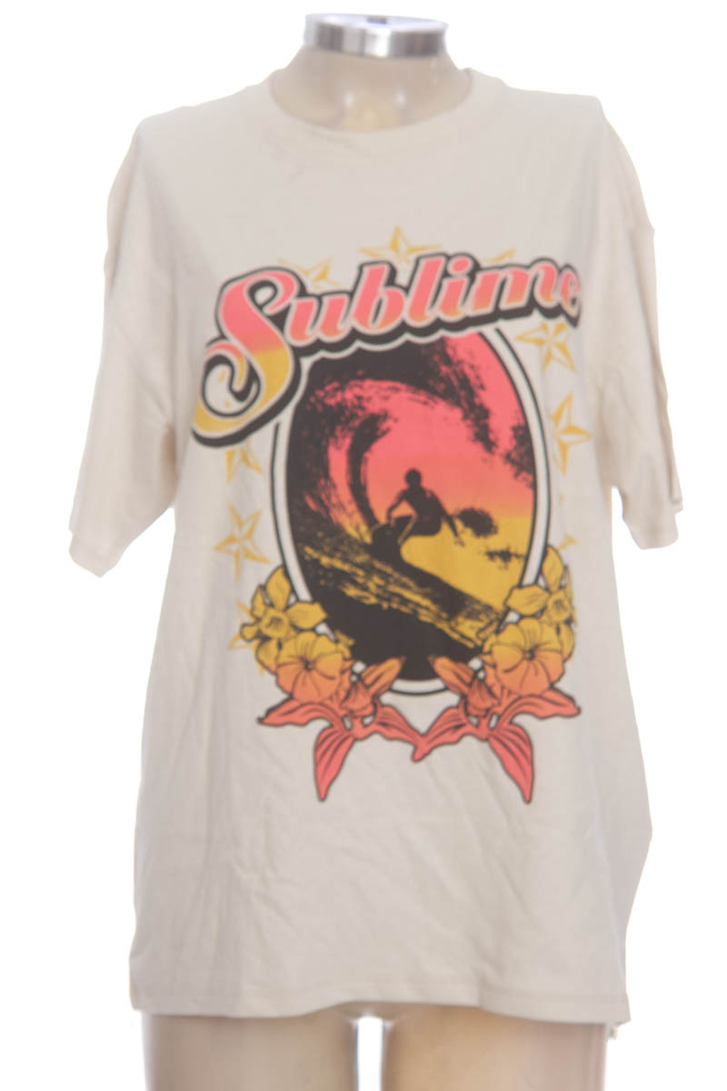 Top / Camiseta color Beige - Divided by H&M
