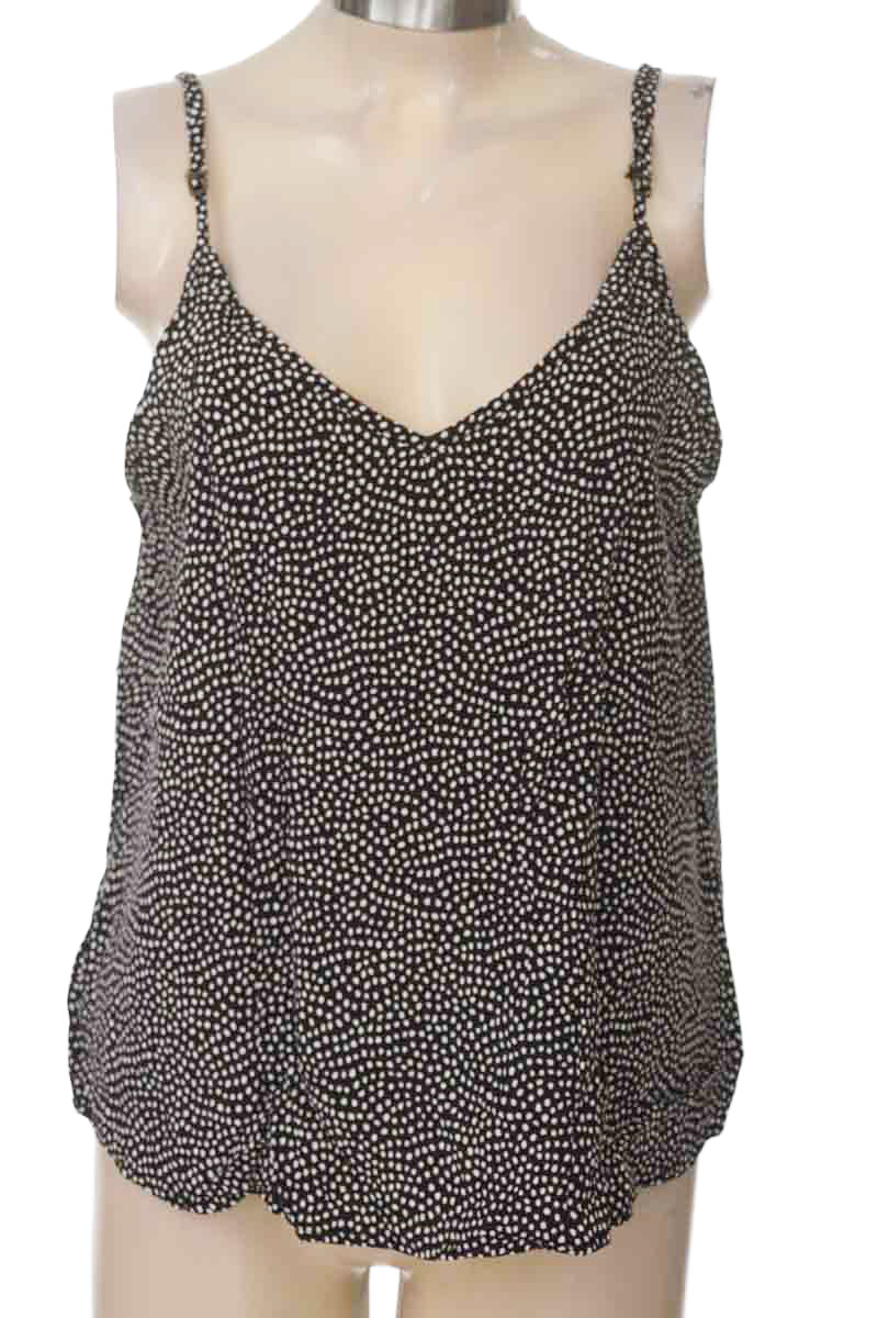 Top / Camiseta color Negro - Gef