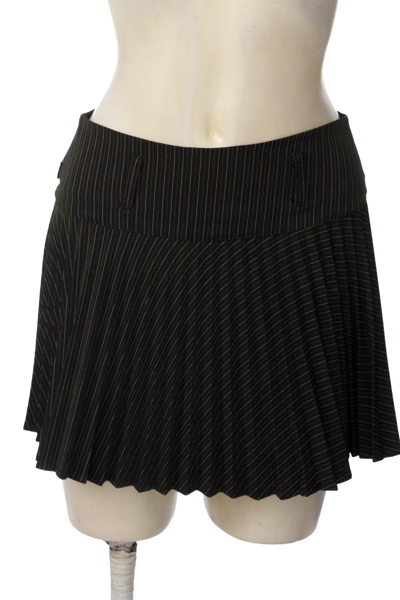 Falda color Negro - Jazmaur