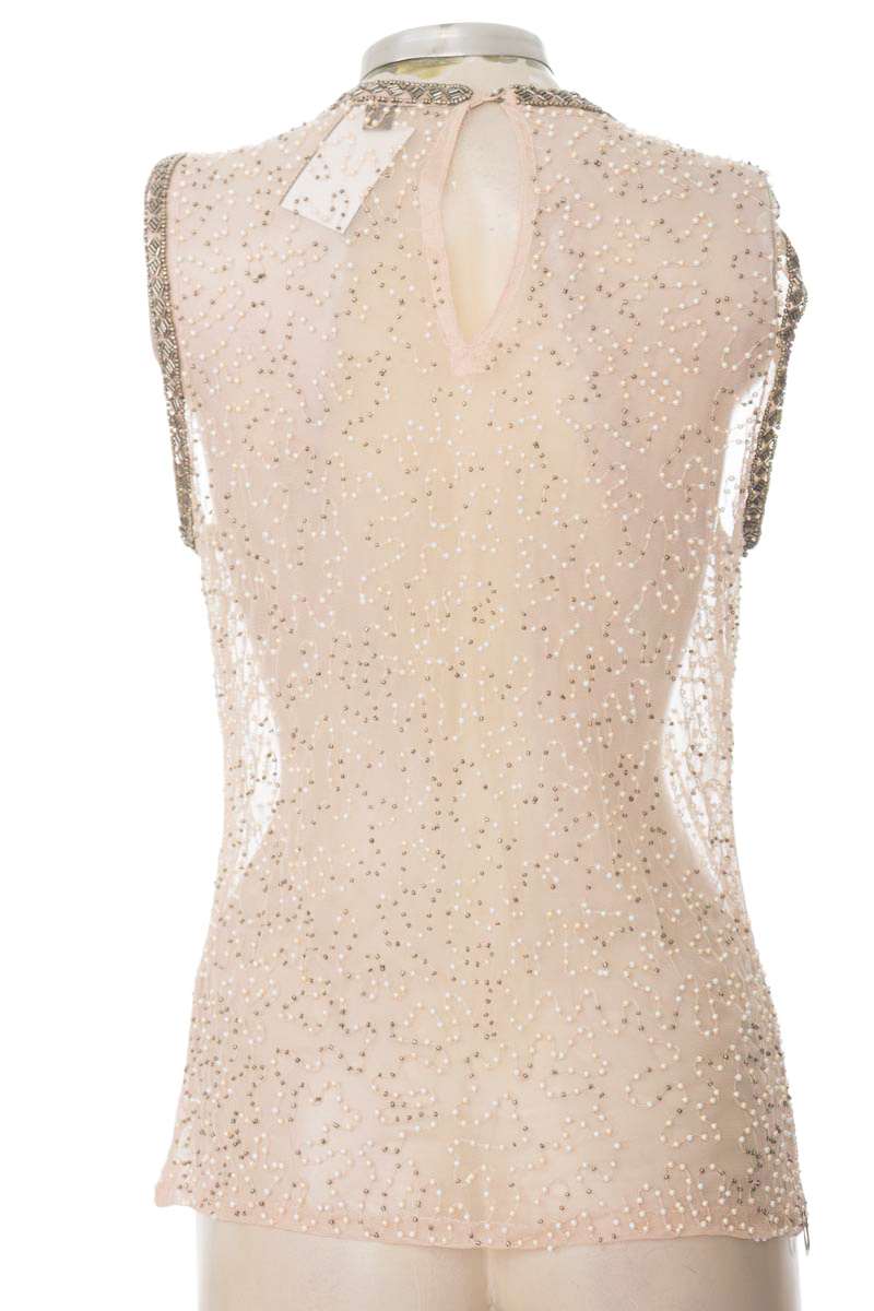 Top / Camiseta color Rosado - Zara