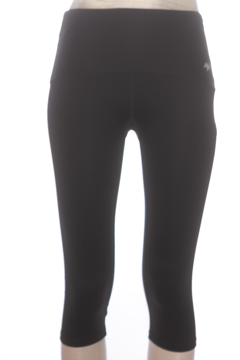 Ropa Deportiva / Salida de Baño color Negro - Leonisa