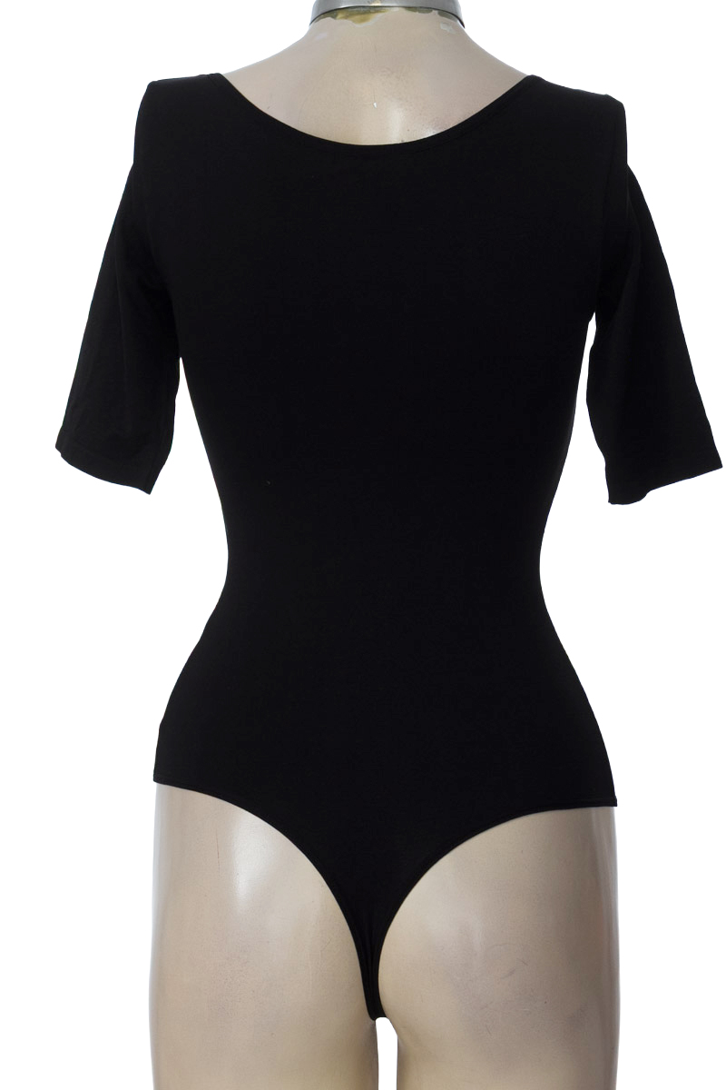 Top / Camiseta color Negro - SAMSARA