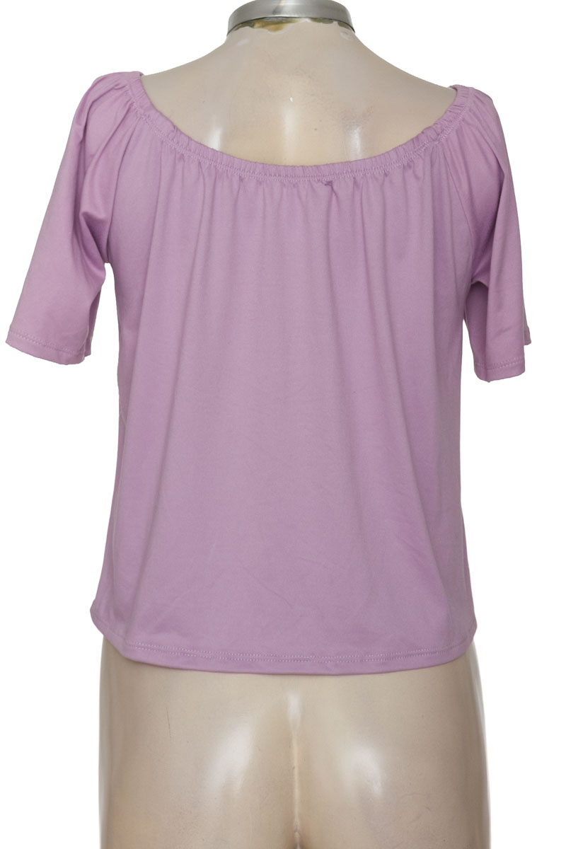 Top / Camiseta color Morado - Closeando