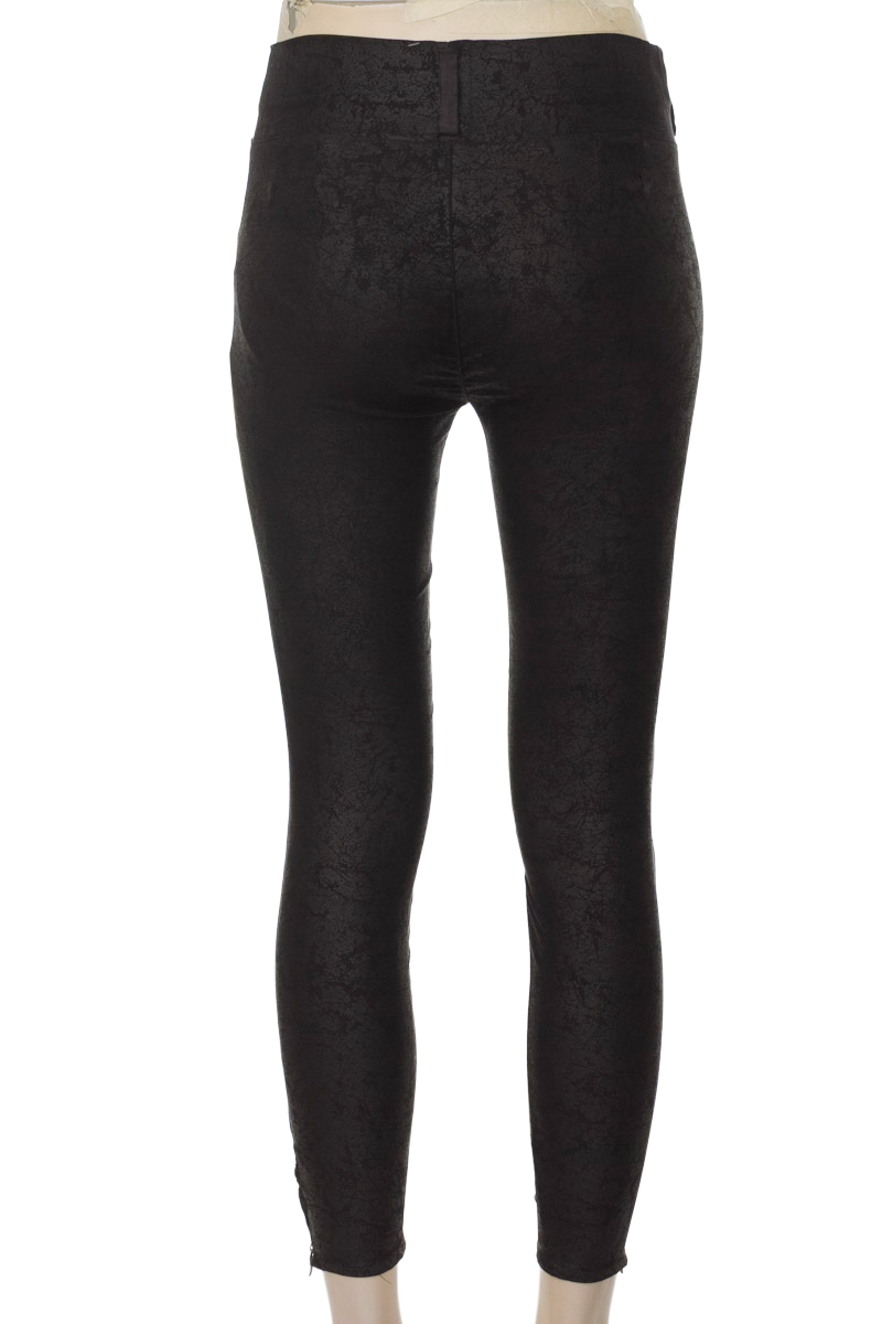 Pantalones color Negro - Closeando