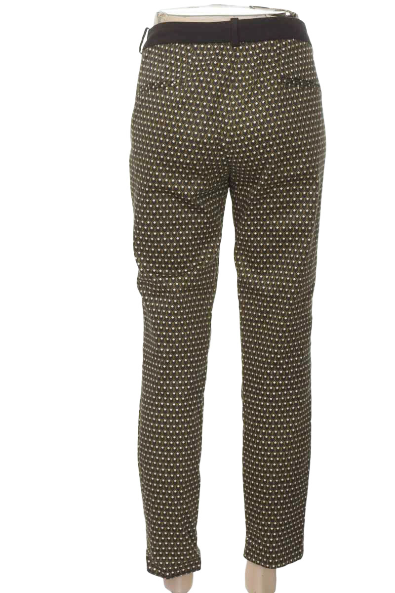 Pantalones color Verde - Zara