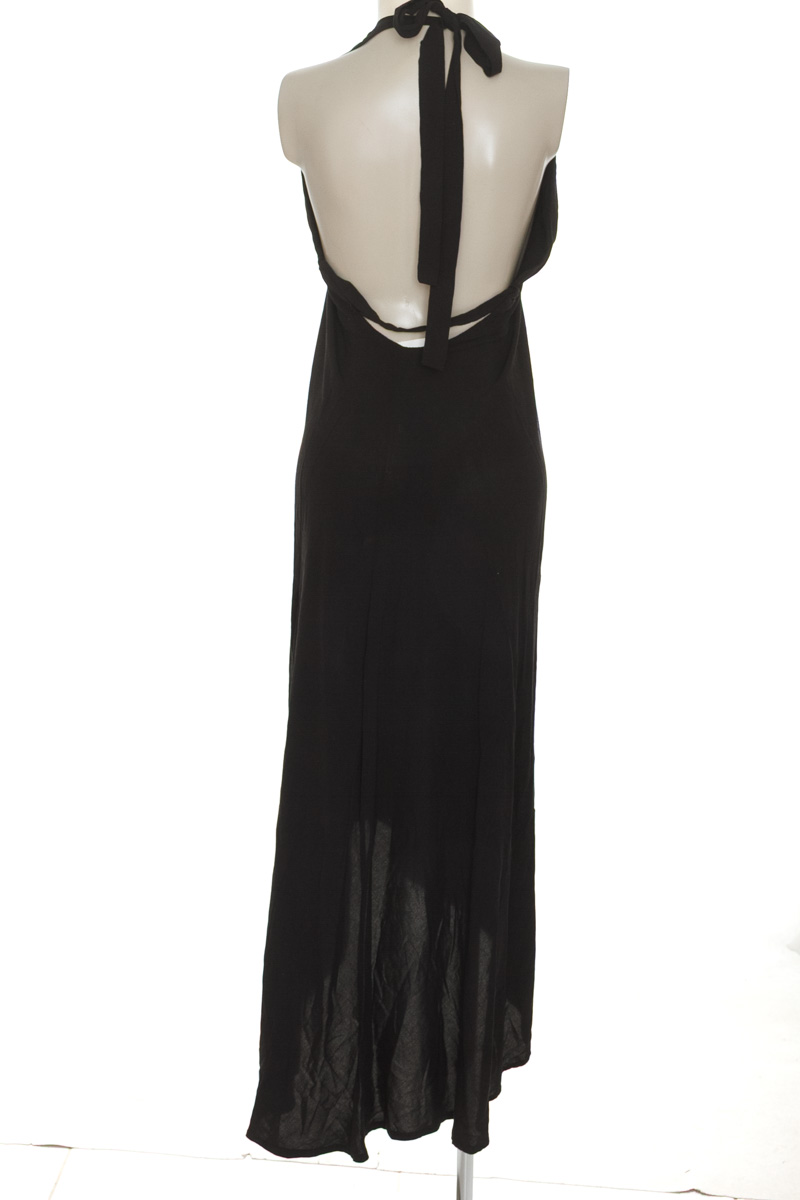 Vestido / Enterizo color Negro - Closeando