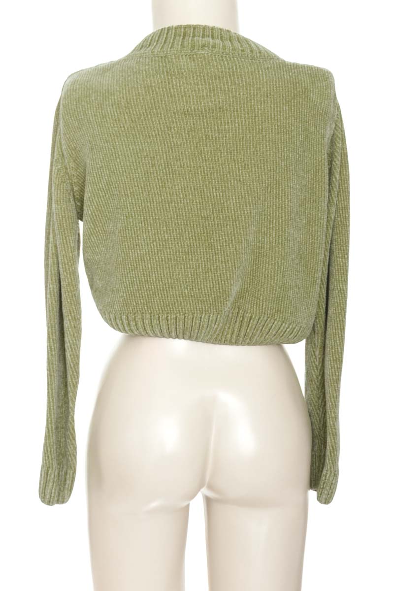 Sweater color Verde - Closeando