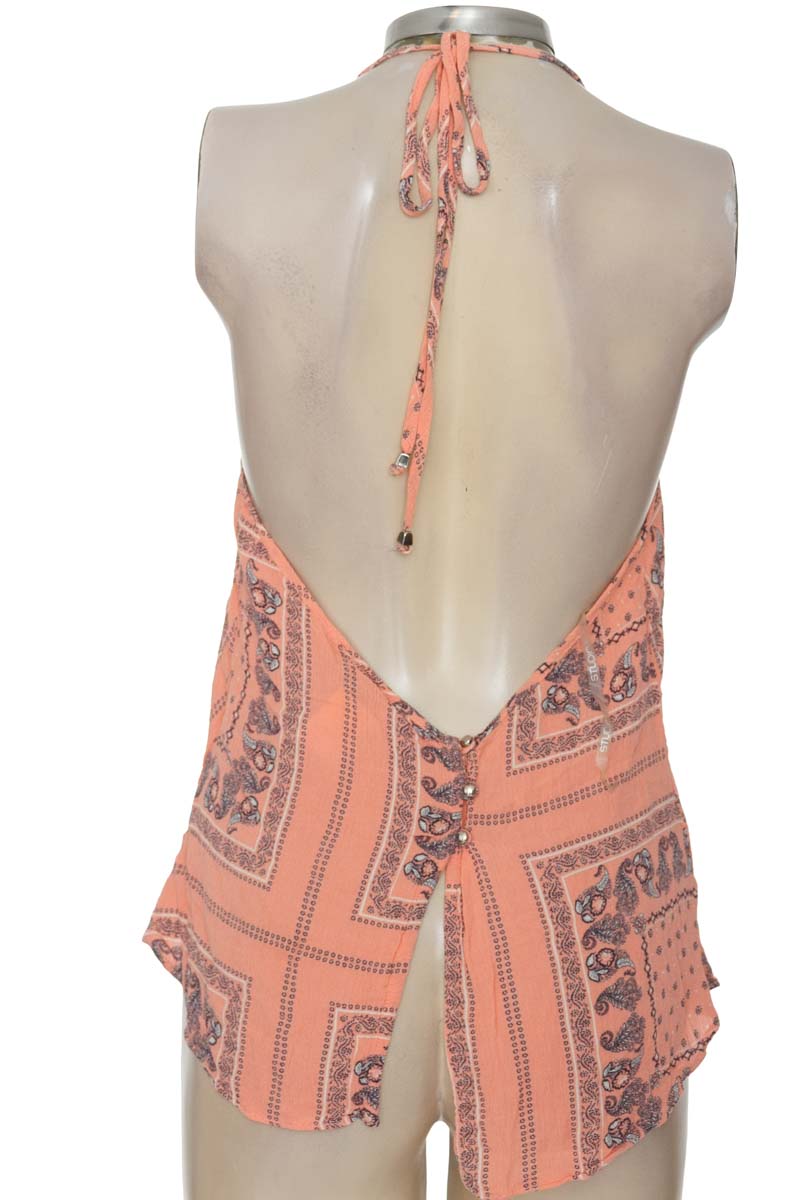 Top / Camiseta color Rosado - Studio F