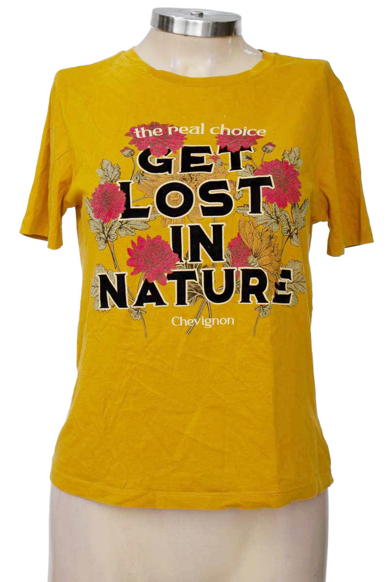 Top / Camiseta color Mostaza - Chevignon