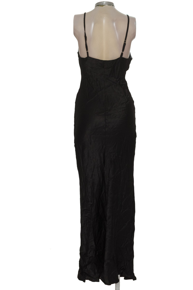 Vestido / Enterizo color Negro - Lumina
