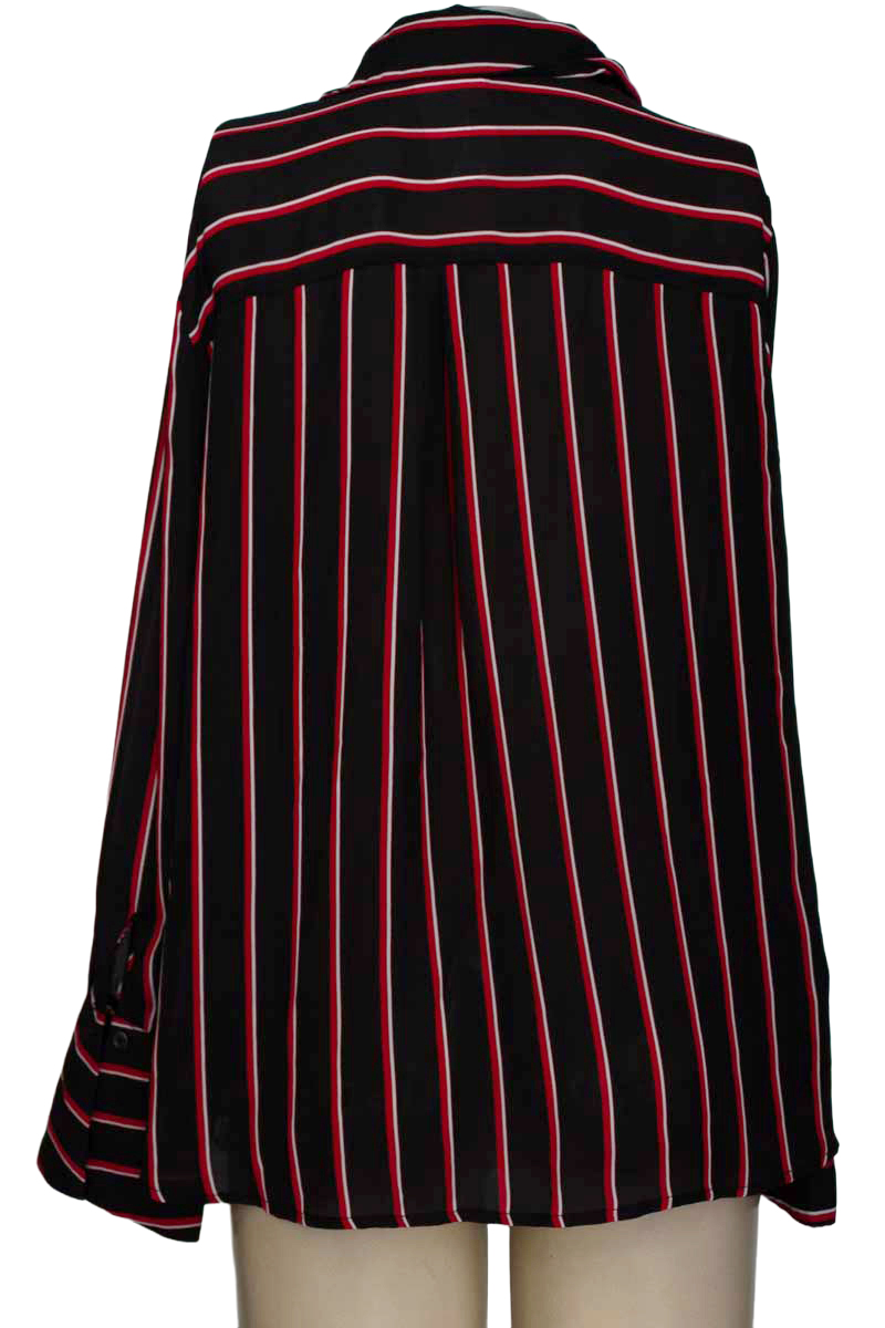 Blusa color Negro - Closeando