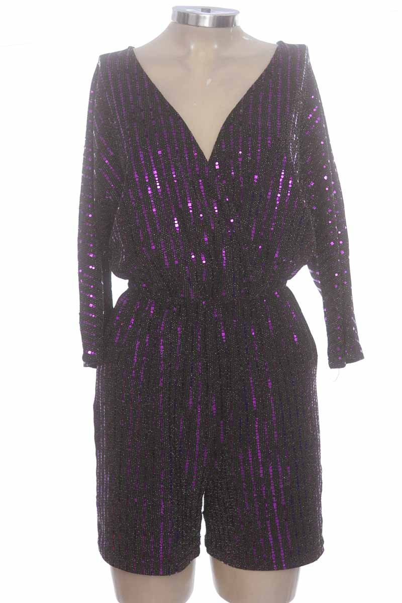 Vestido / Enterizo color Negro - Closeando