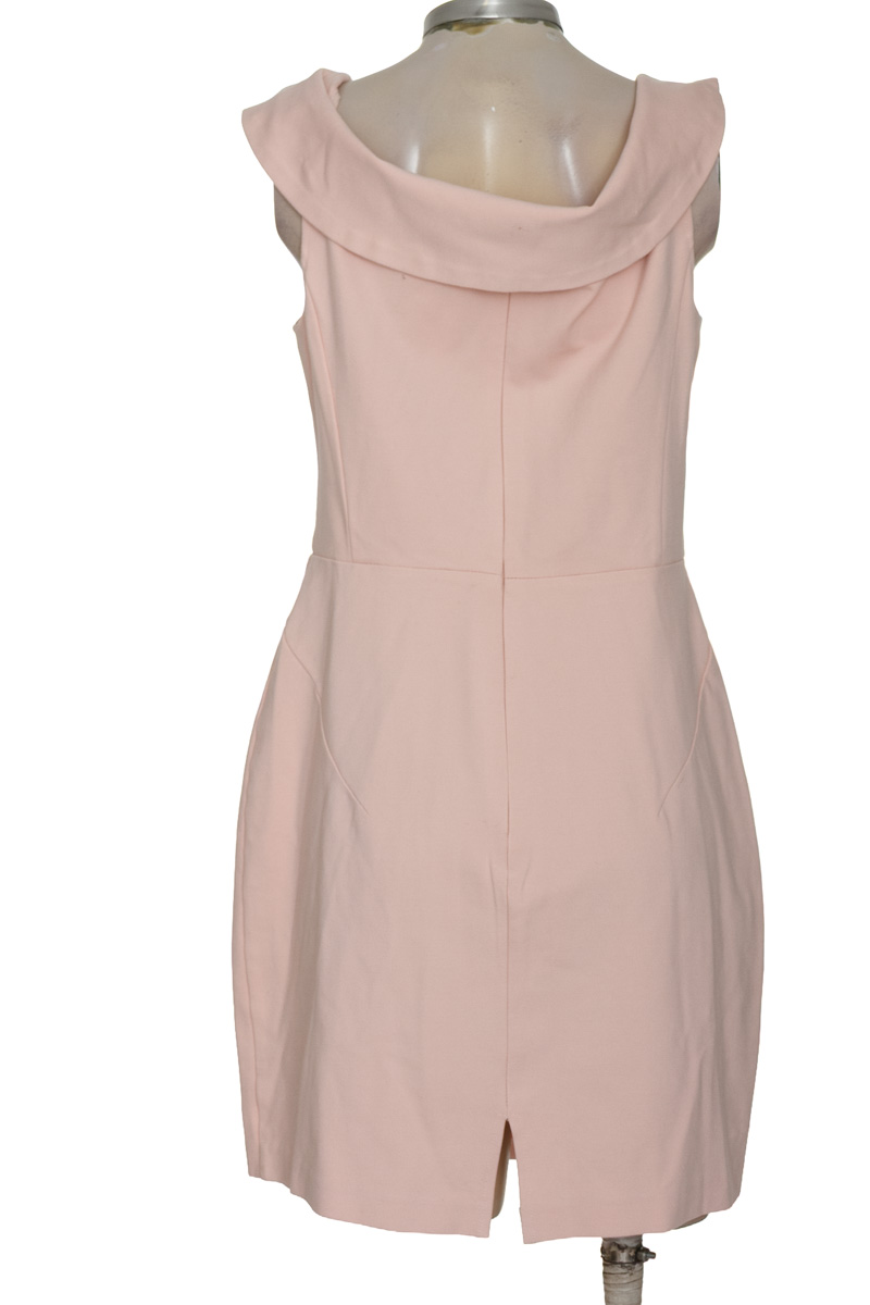 Vestido / Enterizo color Rosado - Closeando