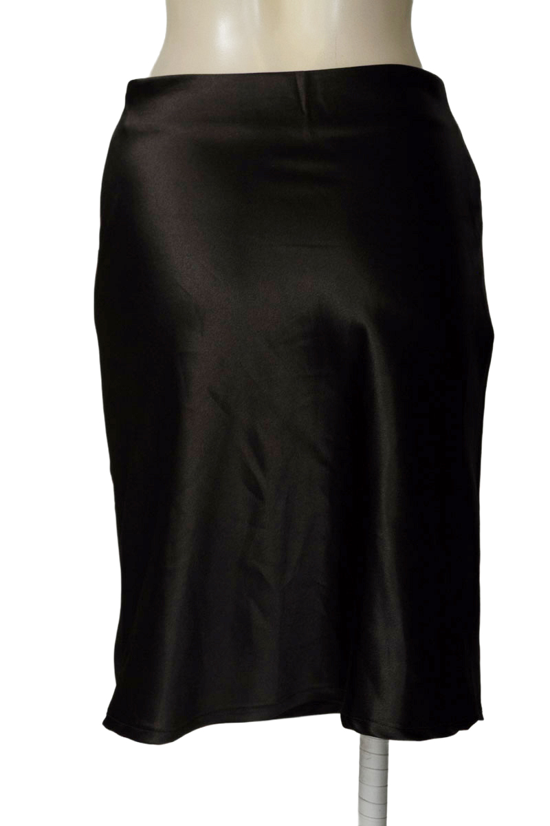 Falda color Negro - Closeando