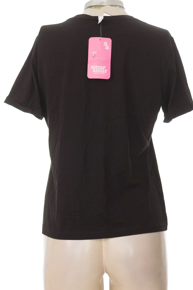 Top / Camiseta color Negro - Amur Collection