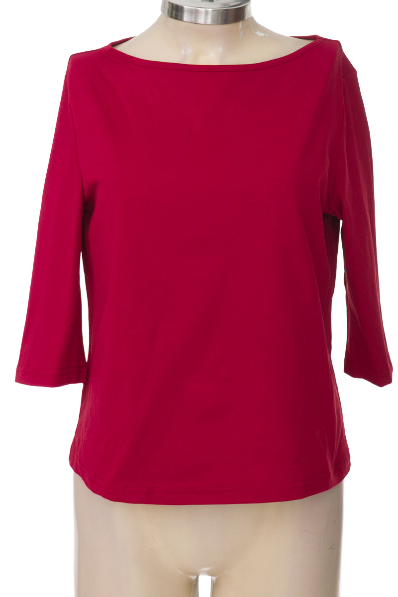 Top / Camiseta color Vinotinto - Closeando