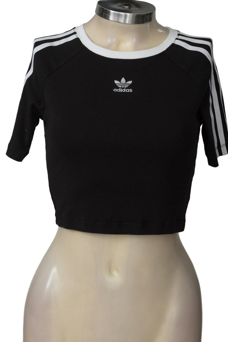 Ropa Deportiva / Salida de Baño color Negro - Adidas