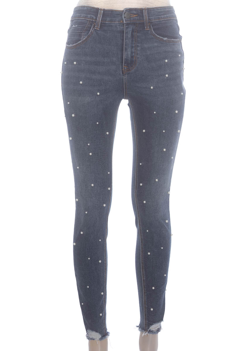 Pantalones color Azul - Stradivarius