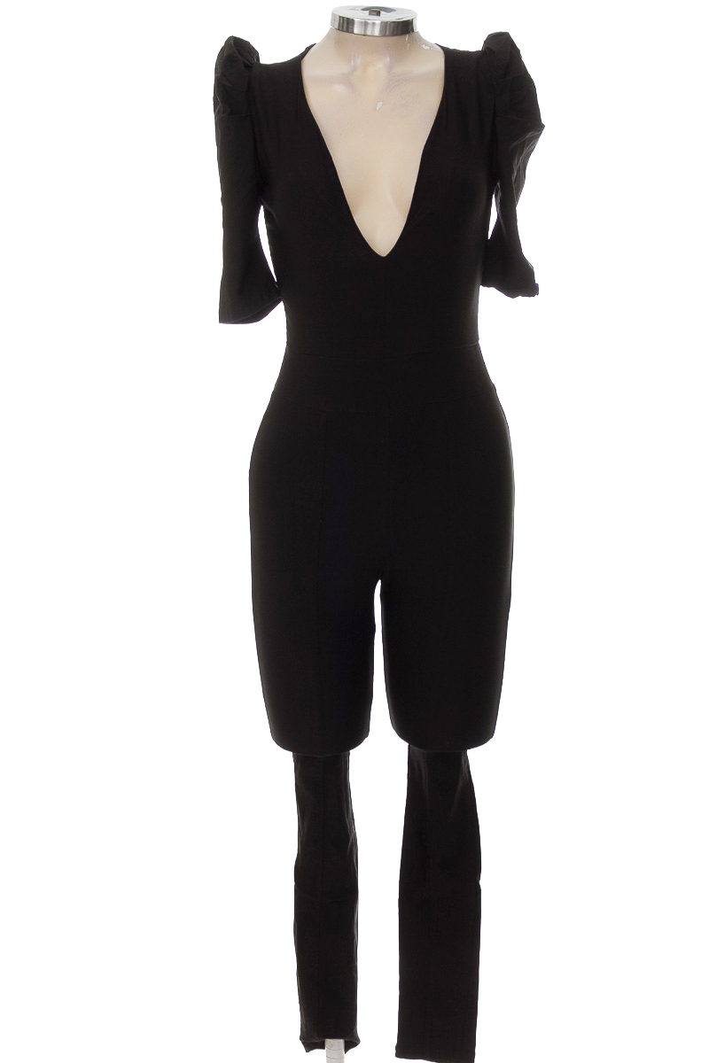 Vestido / Enterizo color Negro - Closeando