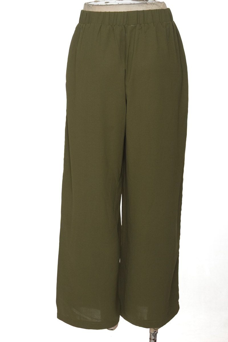 Pantalones color Verde - Closeando