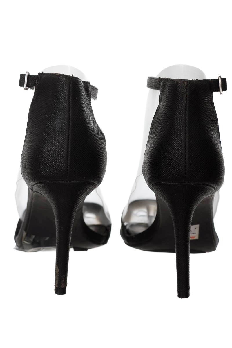 Zapatos color Negro - Bata