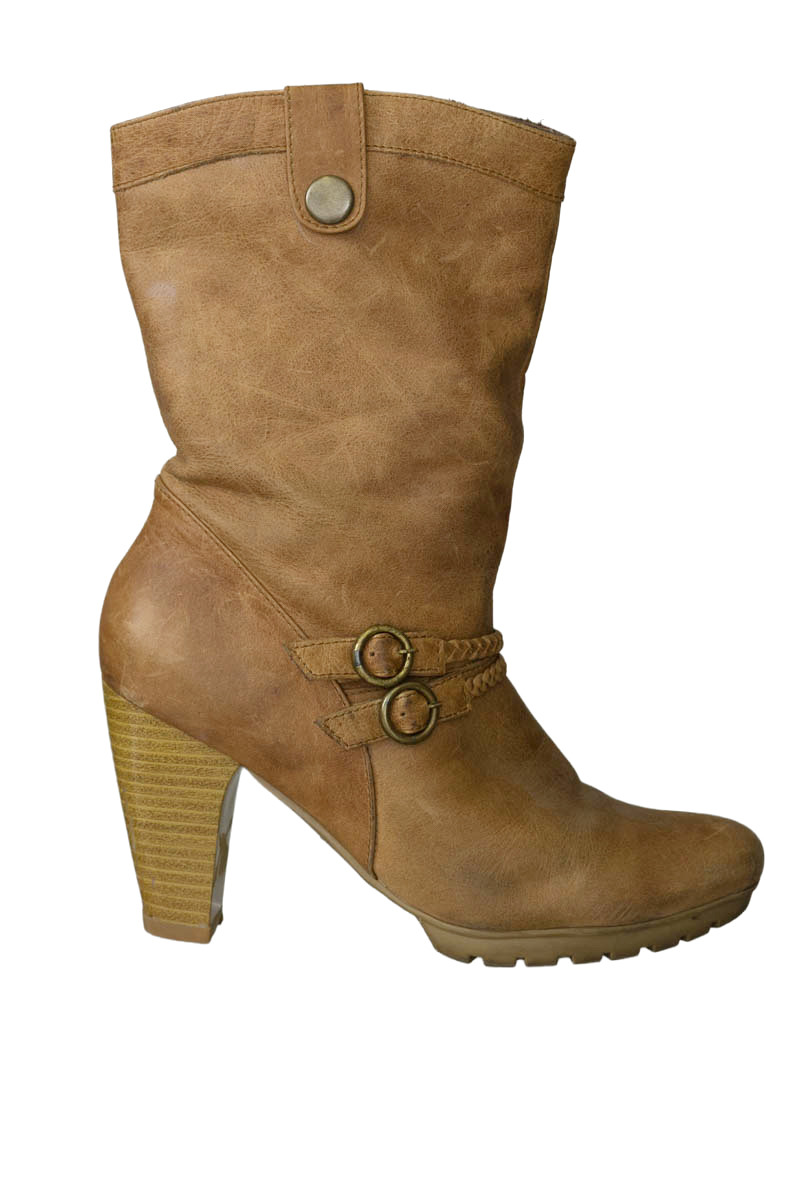 Zapatos color Beige - Closeando