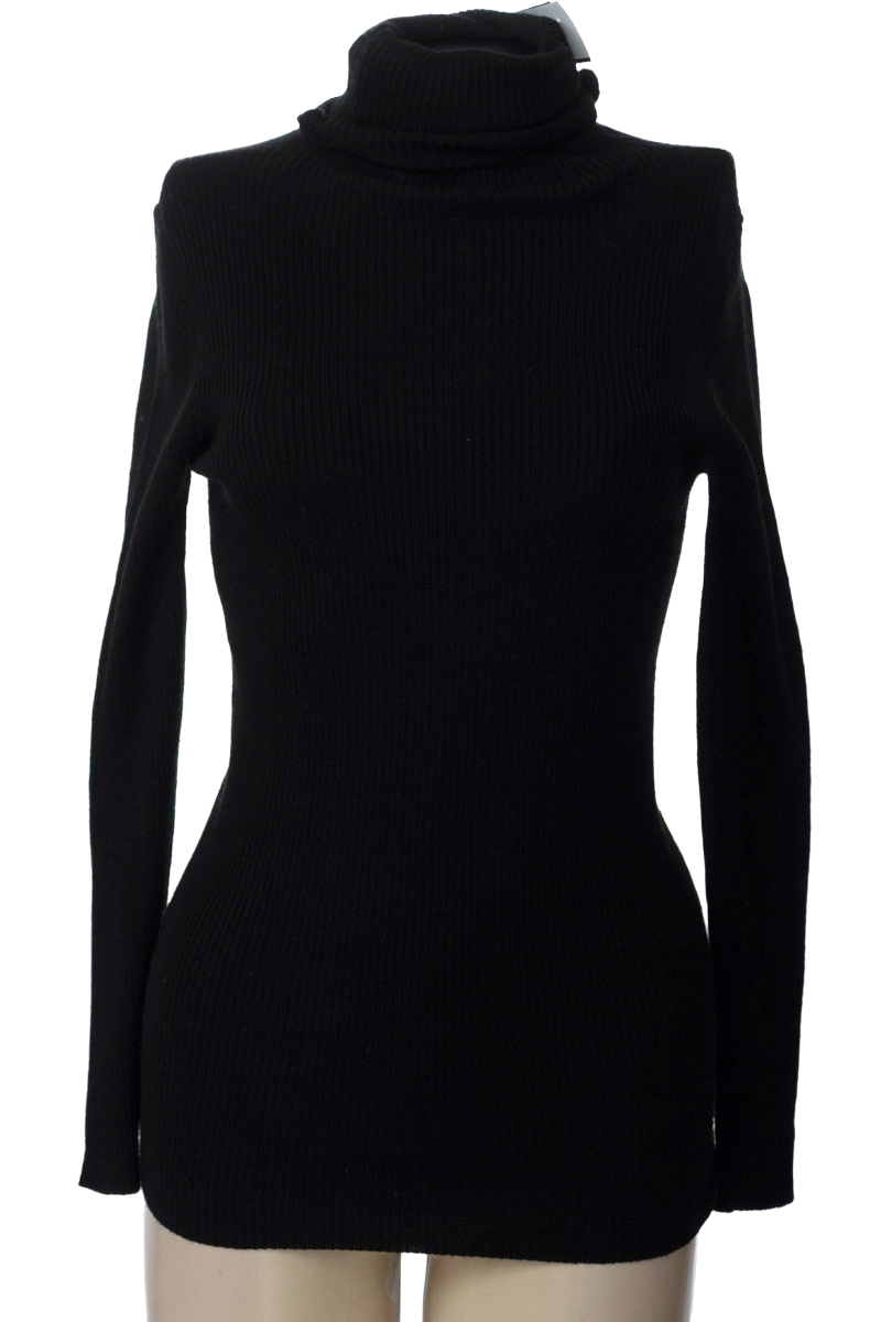 Sweater color Negro - Closeando