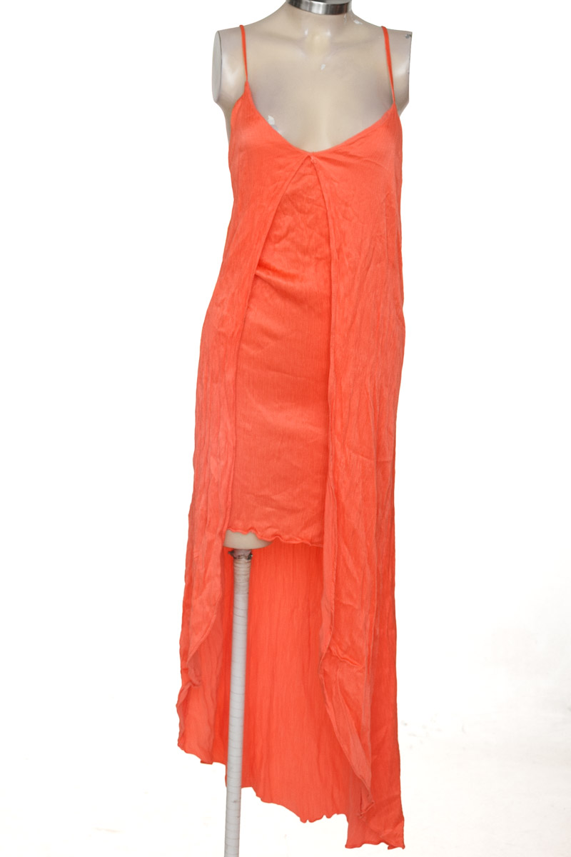 Vestido / Enterizo color Fucsia - Studio F