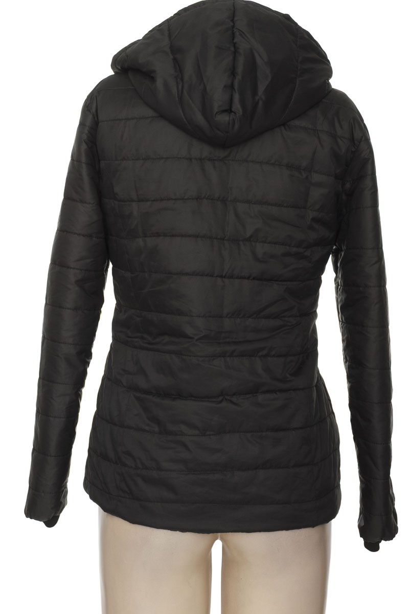 Chaqueta / Abrigo color Negro - California