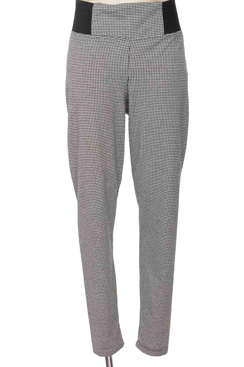 Pantalones color Negro - Closeando