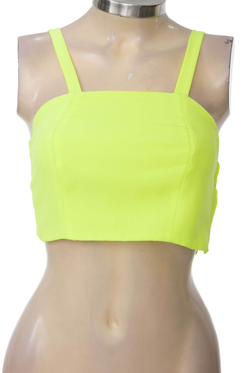 Top / Camiseta color Verde - Closeando