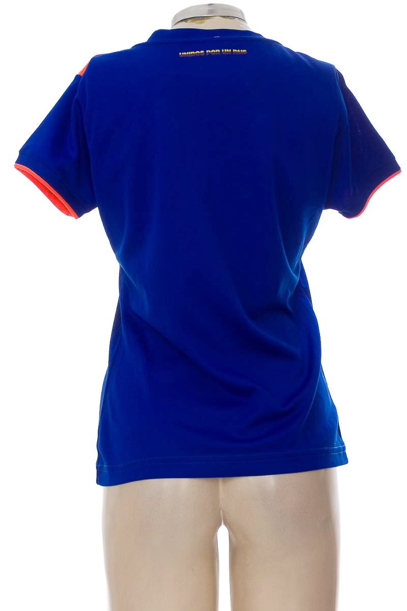 Ropa Deportiva / Salida de Baño color Azul - Closeando