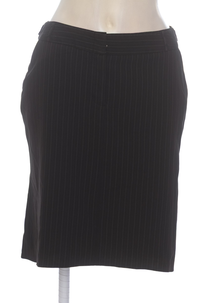 Falda color Negro - Larry Levine