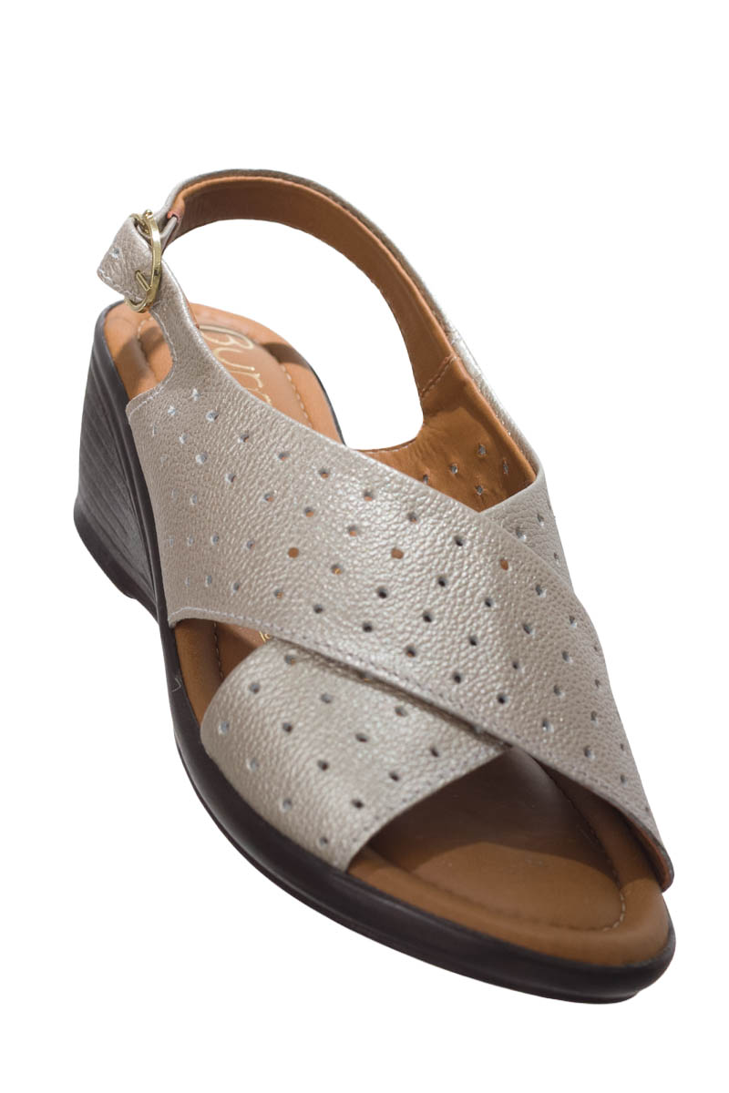 Zapatos color Plateado - Burana