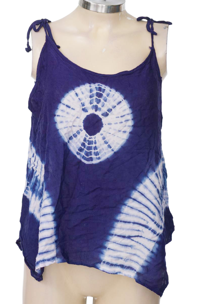 Top / Camiseta color Azul - Closeando