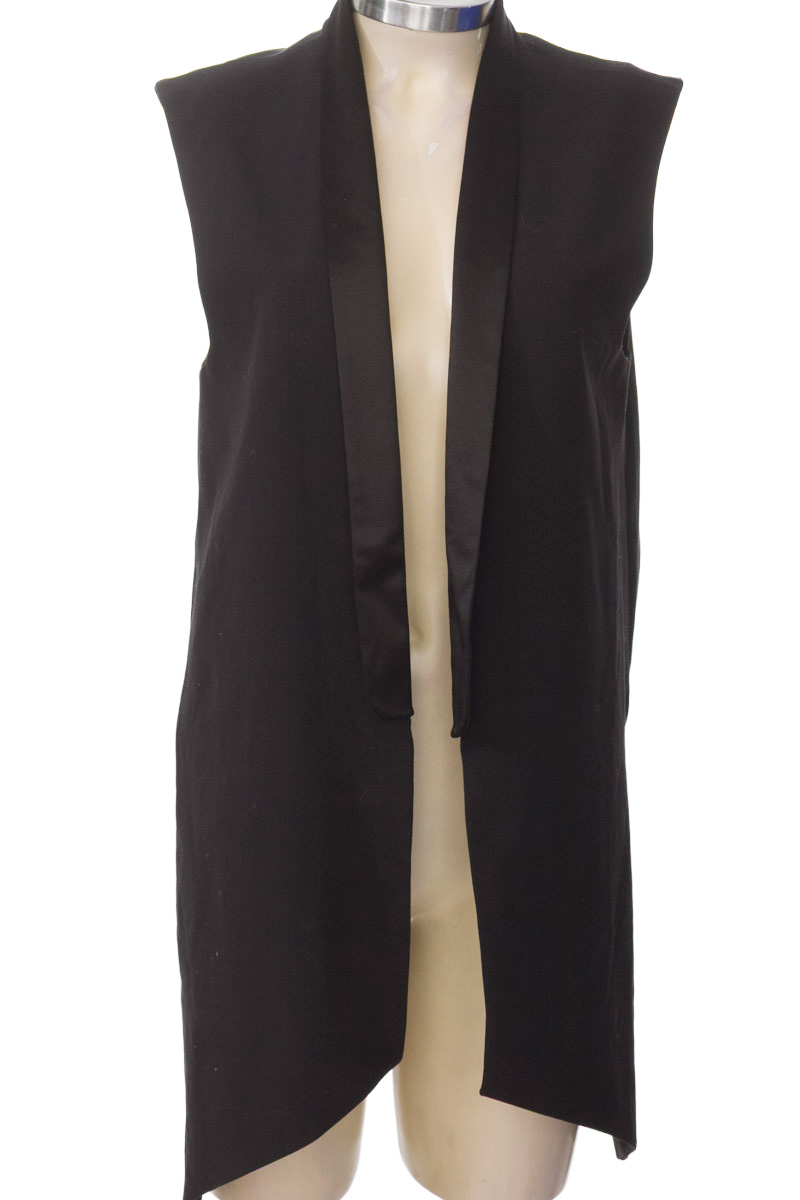 Chaqueta / Abrigo color Negro - Esteban Cortazar con Exito