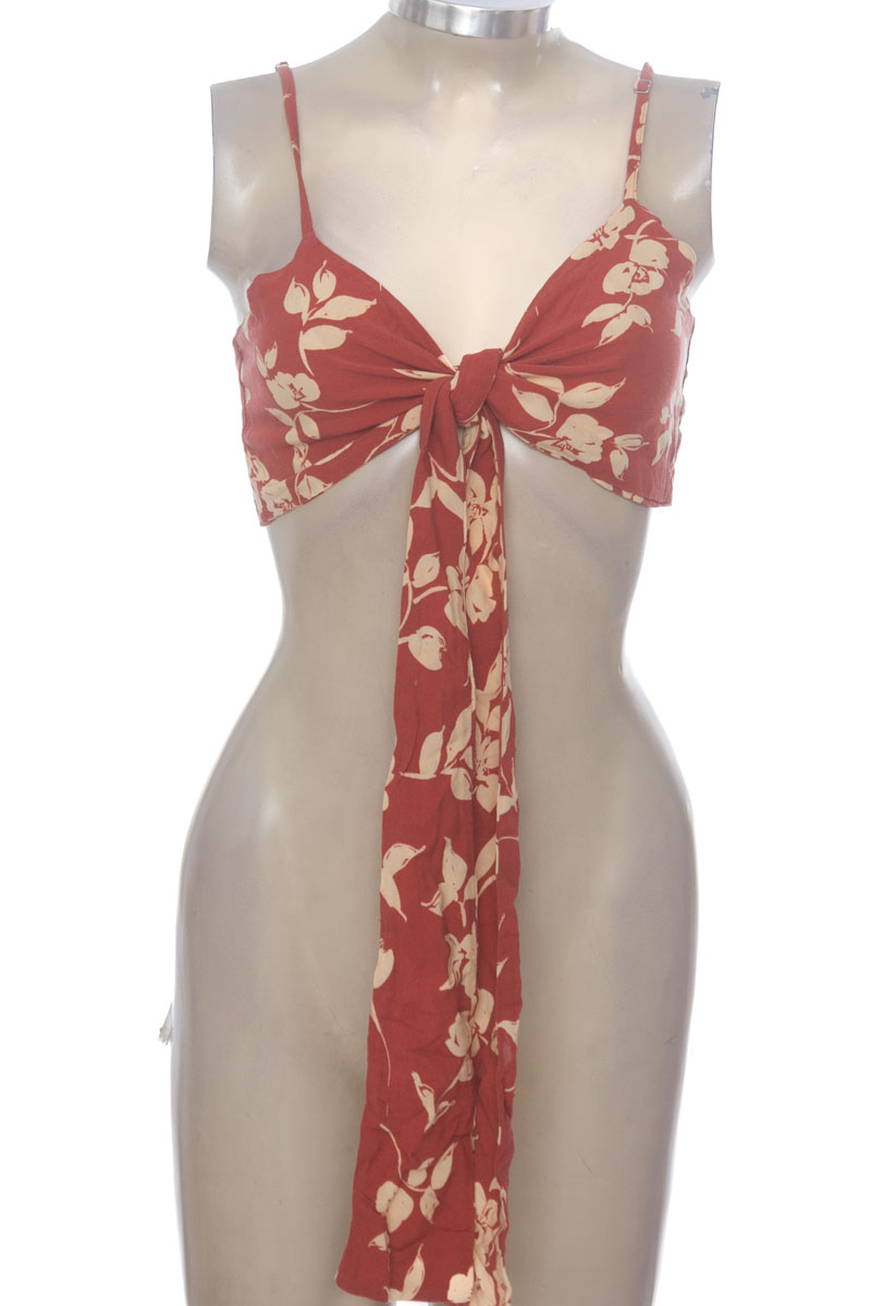 Top / Camiseta color Naranja - Closeando