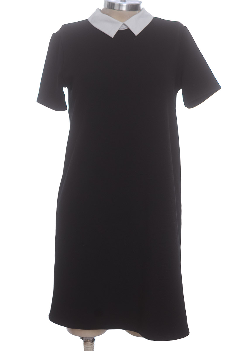 Vestido / Enterizo color Negro - Zara
