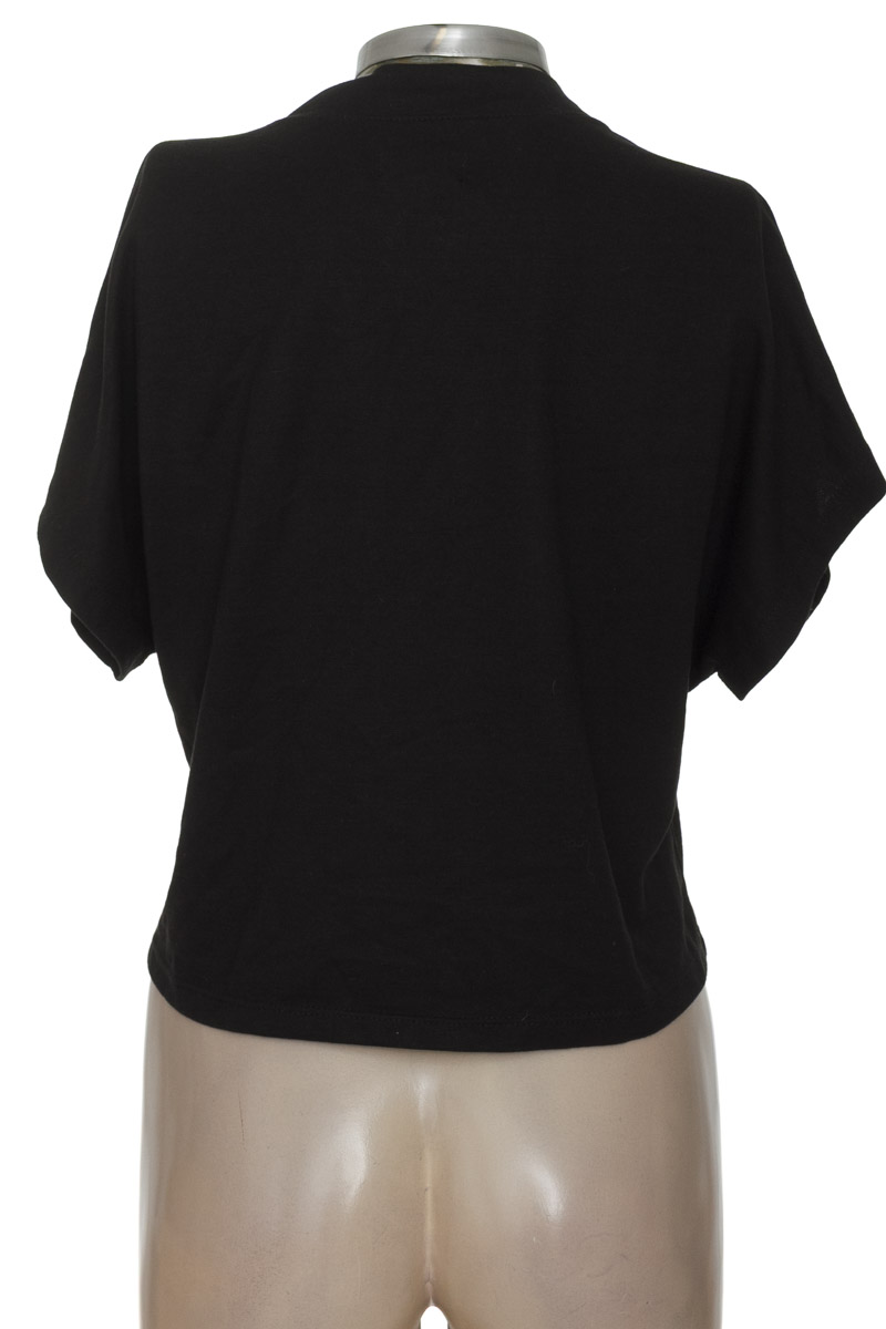 Top / Camiseta color Negro - Mercedes Campuzano