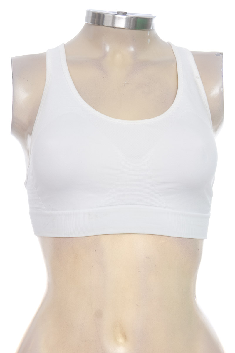 Ropa Deportiva / Salida de Baño color Blanco - Closeando