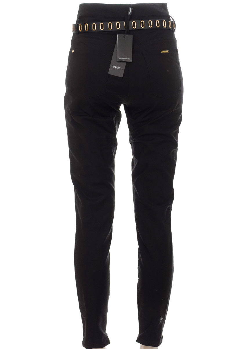 Pantalones color Negro - Studio F