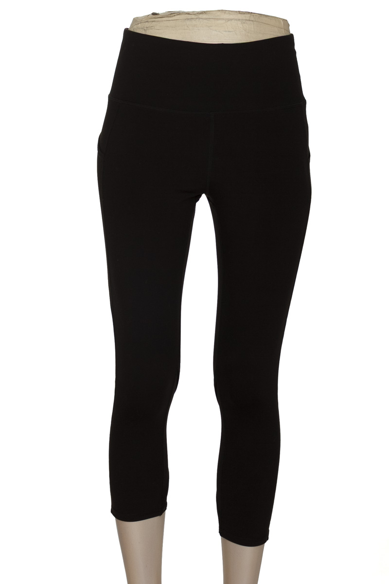 Ropa Deportiva / Salida de Baño color Negro - Head