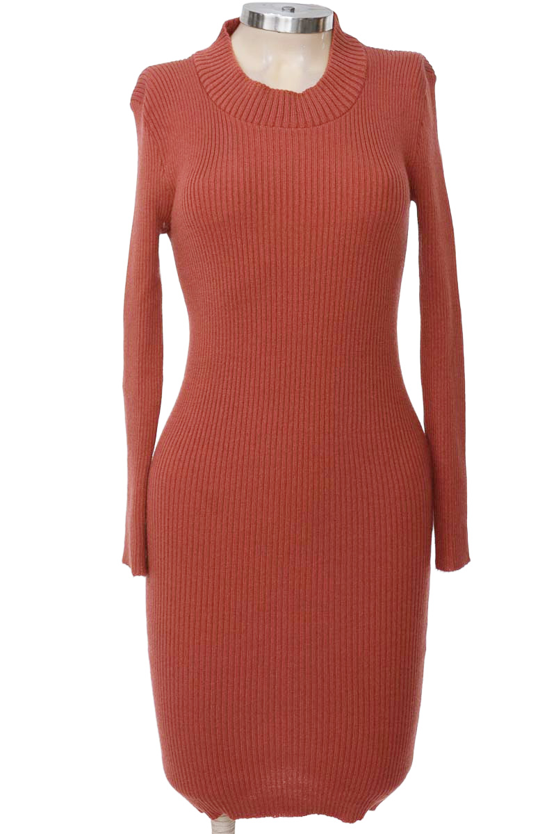 Vestido / Enterizo color Rosado - Closeando