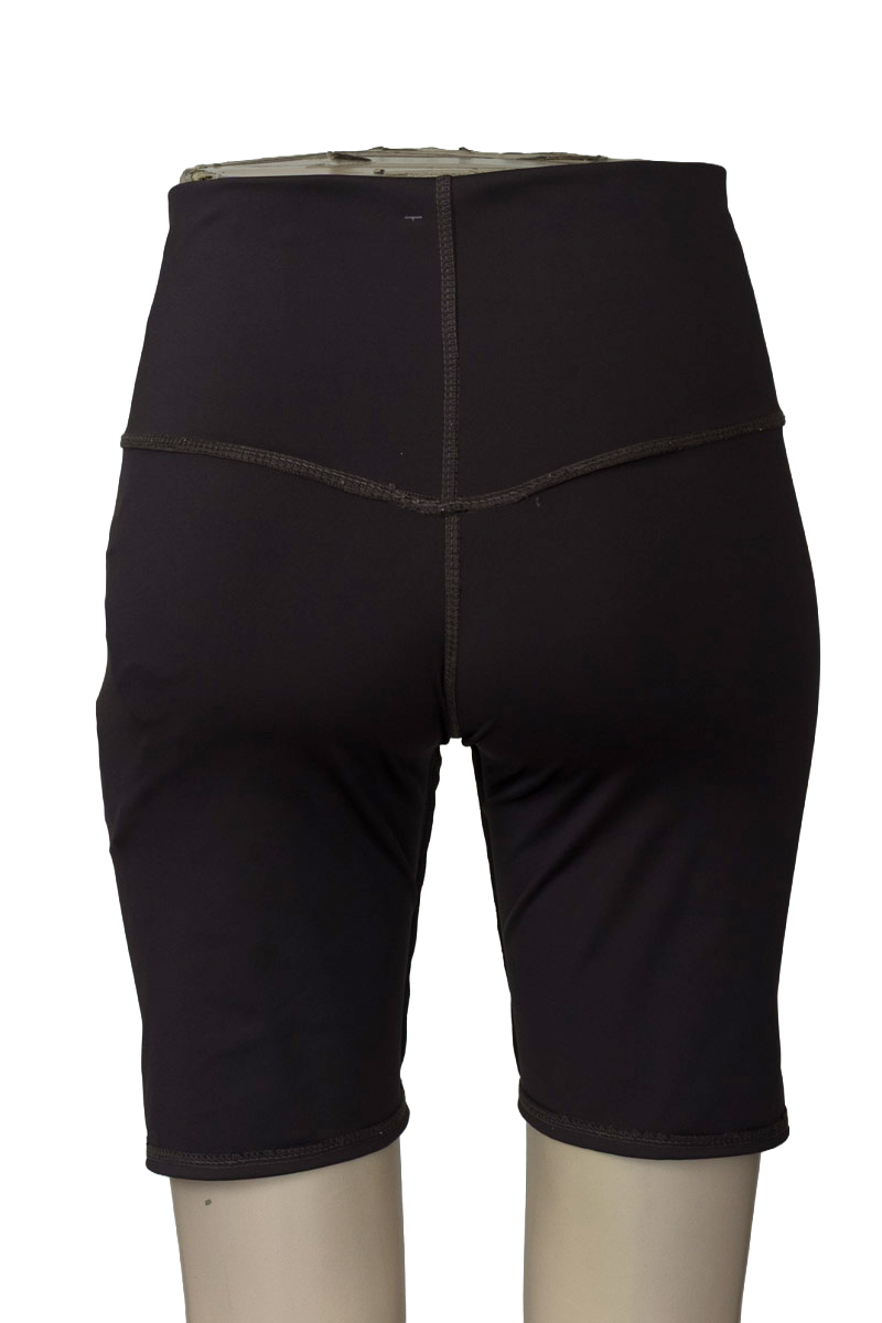 Ropa Deportiva / Salida de Baño color Gris - Closeando