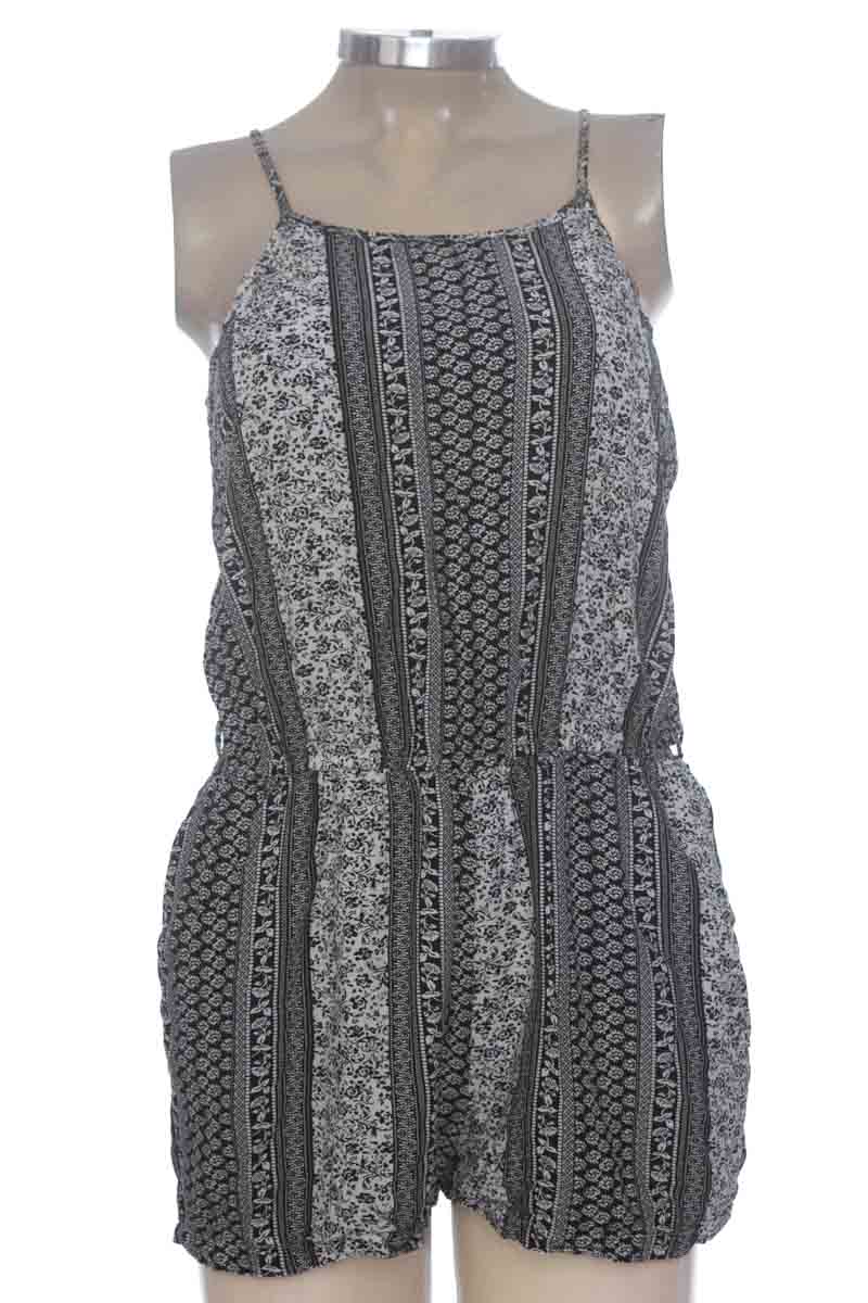 Vestido / Enterizo color Negro - RAGGED